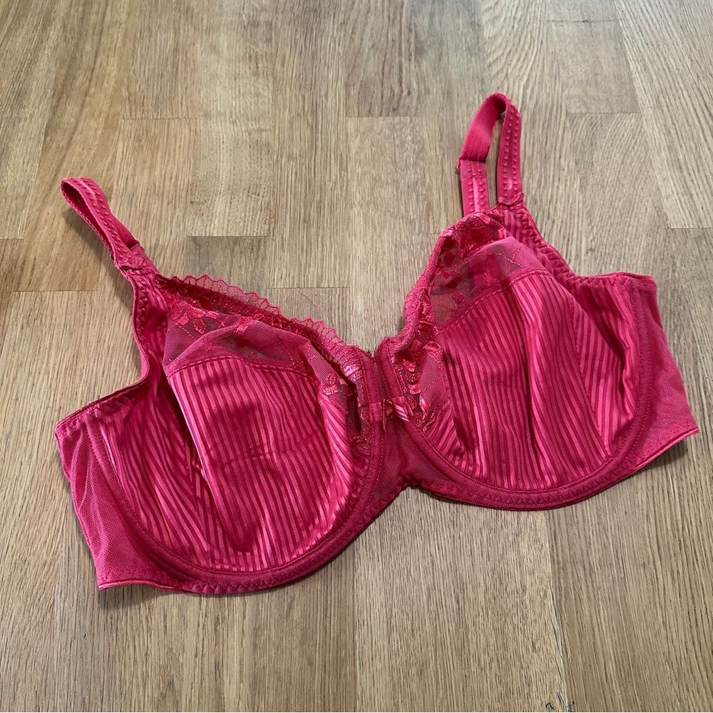 Chantelle 34DDD Red Lace Pont Neuf Unlined Underwire Bra Style C13810